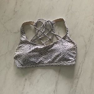 Lululemon sports bra